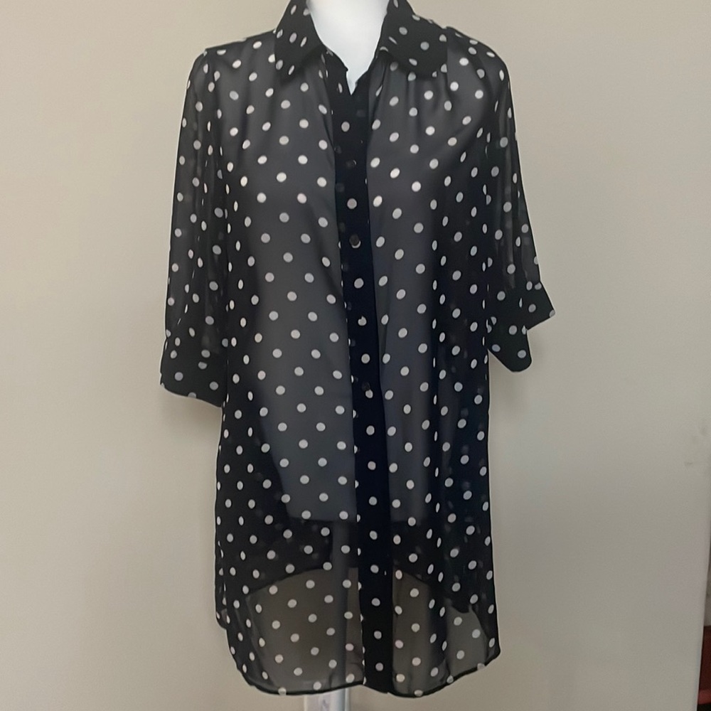 Boutique tunic sheer with pockets